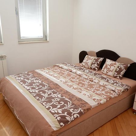 Exclusive Budget Apartments Szkopje Kültér fotó